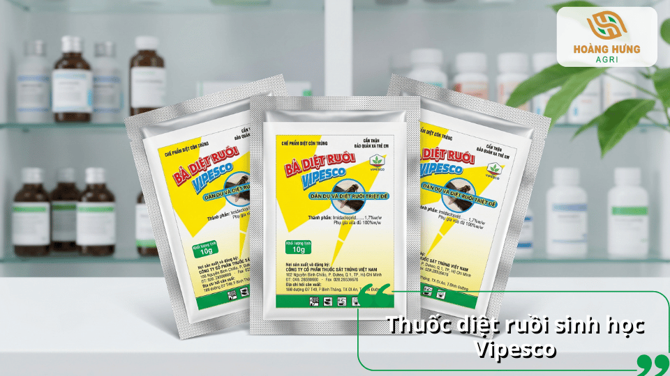 Thuốc diệt ruồi Vipesco dạng bả giúp thu hút và tiêu diệt ruồi nhanh chóng, thích hợp cho gia đình, nhà hàng và trang trại.